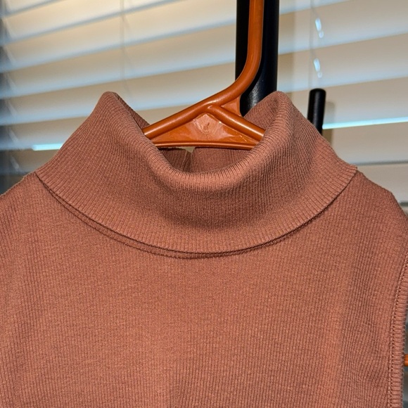 Zara ribbed Sleeveless knit top in terracota - Size L - Picture 5 of 6